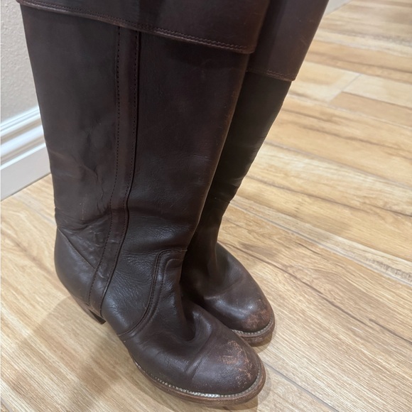 Frye Shoes - Frye Tan Leather Interior Label